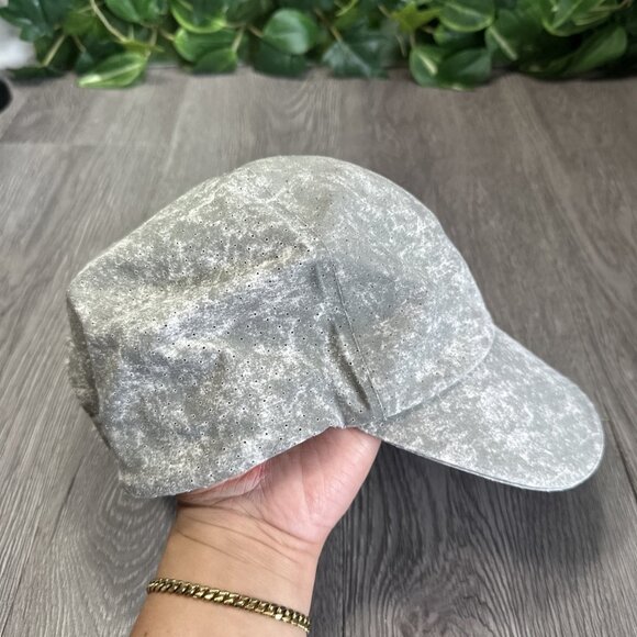 Lululemon Hat Cap Strap Back Womens Gray White Hiking Running Outdoors Ladies main image 4